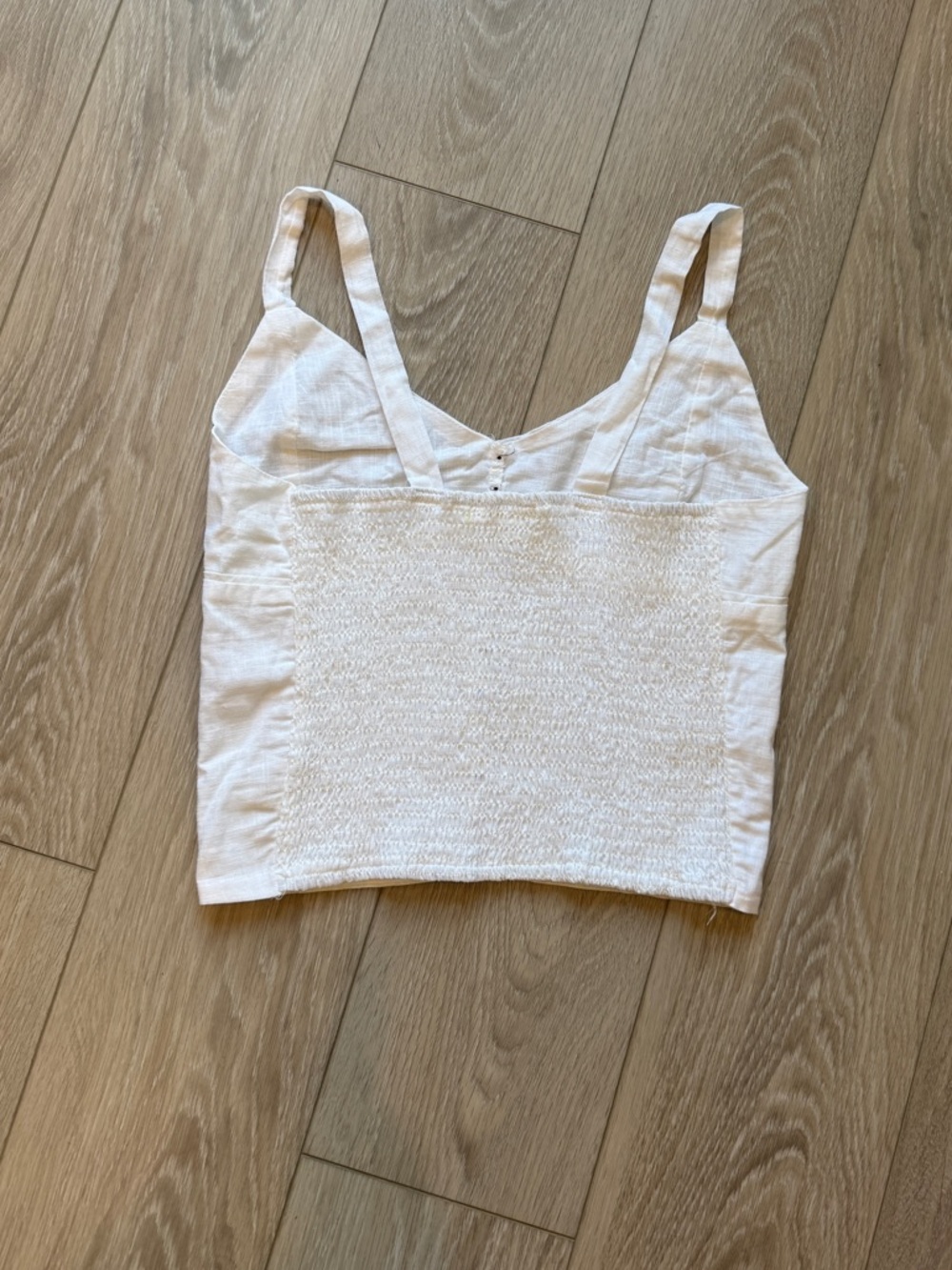 Women's Large Love Notes White Cotton Button-Front Smocked Crop Tank Top - Picture 6 of 9
